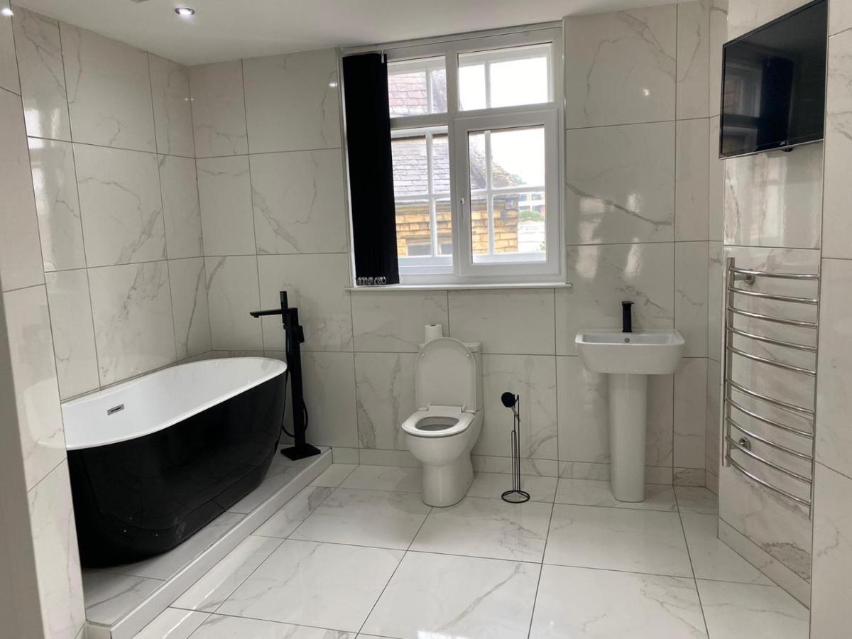 Brownlows Inn Liverpool Bagian luar foto