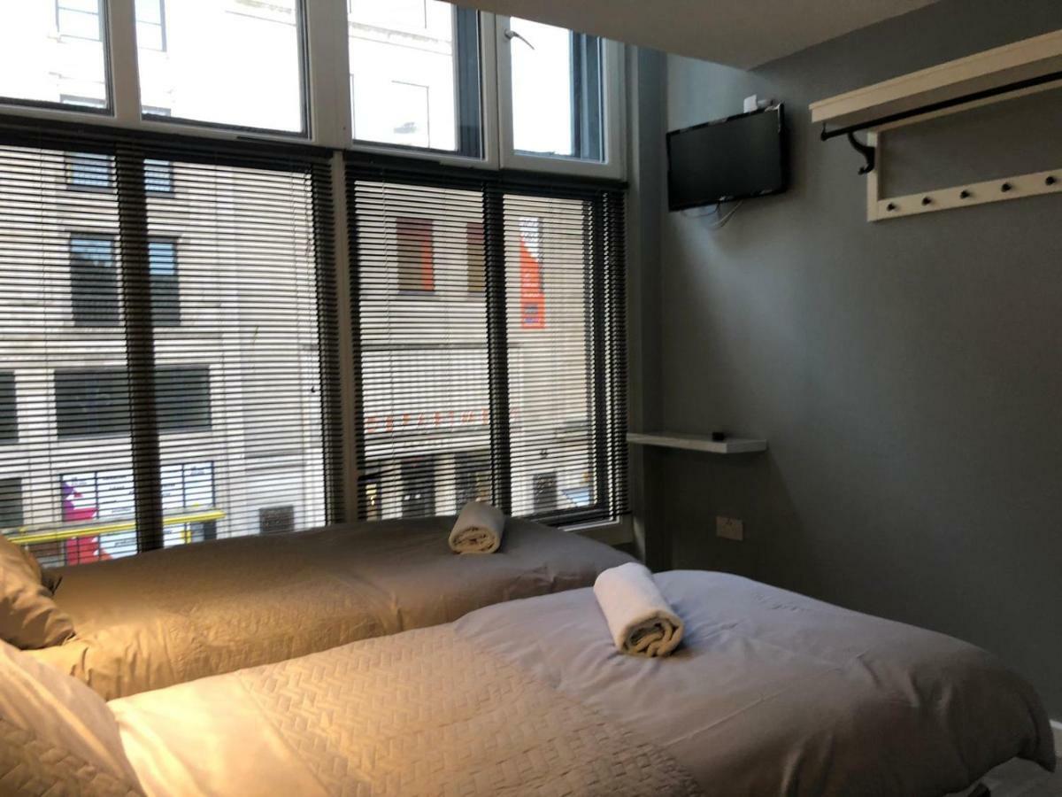 Brownlows Inn Liverpool Bagian luar foto